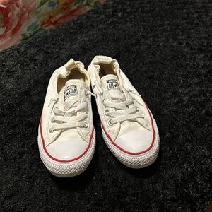Converse ! Women’s Size 8.